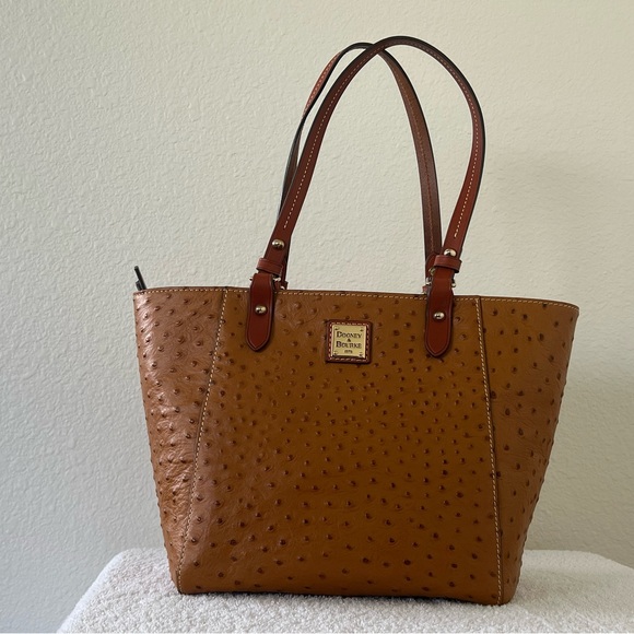 Dooney & Bourke Handbags - Dooney & Bourke Large Tan shoulder bag